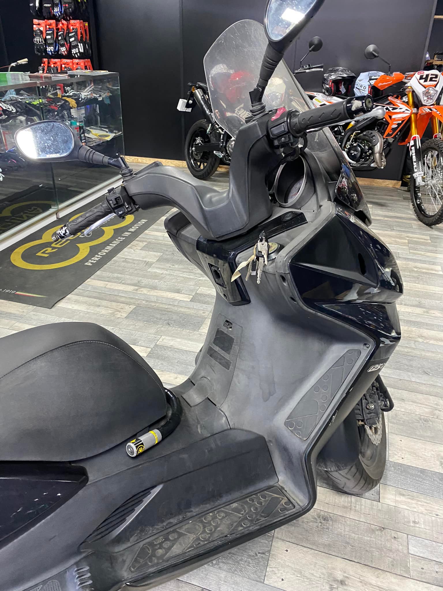 KYMCO SUPERDINK 125 2016 - MadMotos